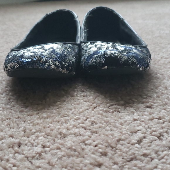 Size 6 unique sequined flats - Picture 3 of 7